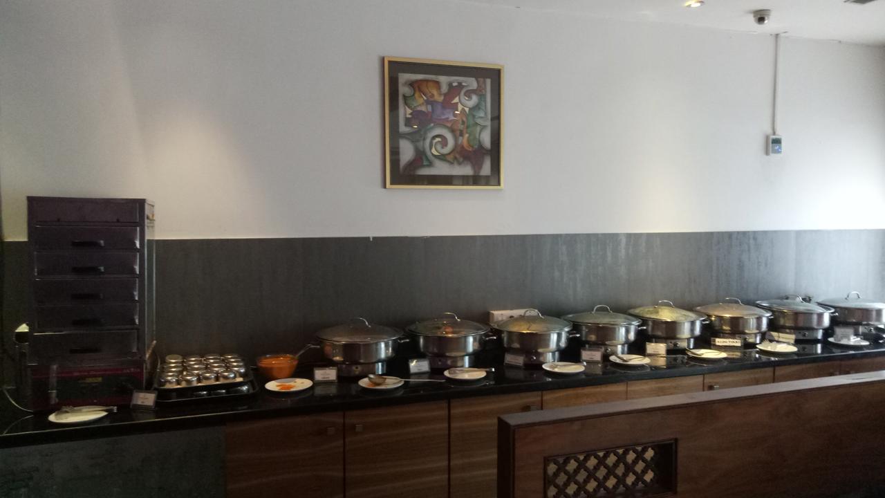 Moti Mahal Hotel Мангалор Екстериор снимка
