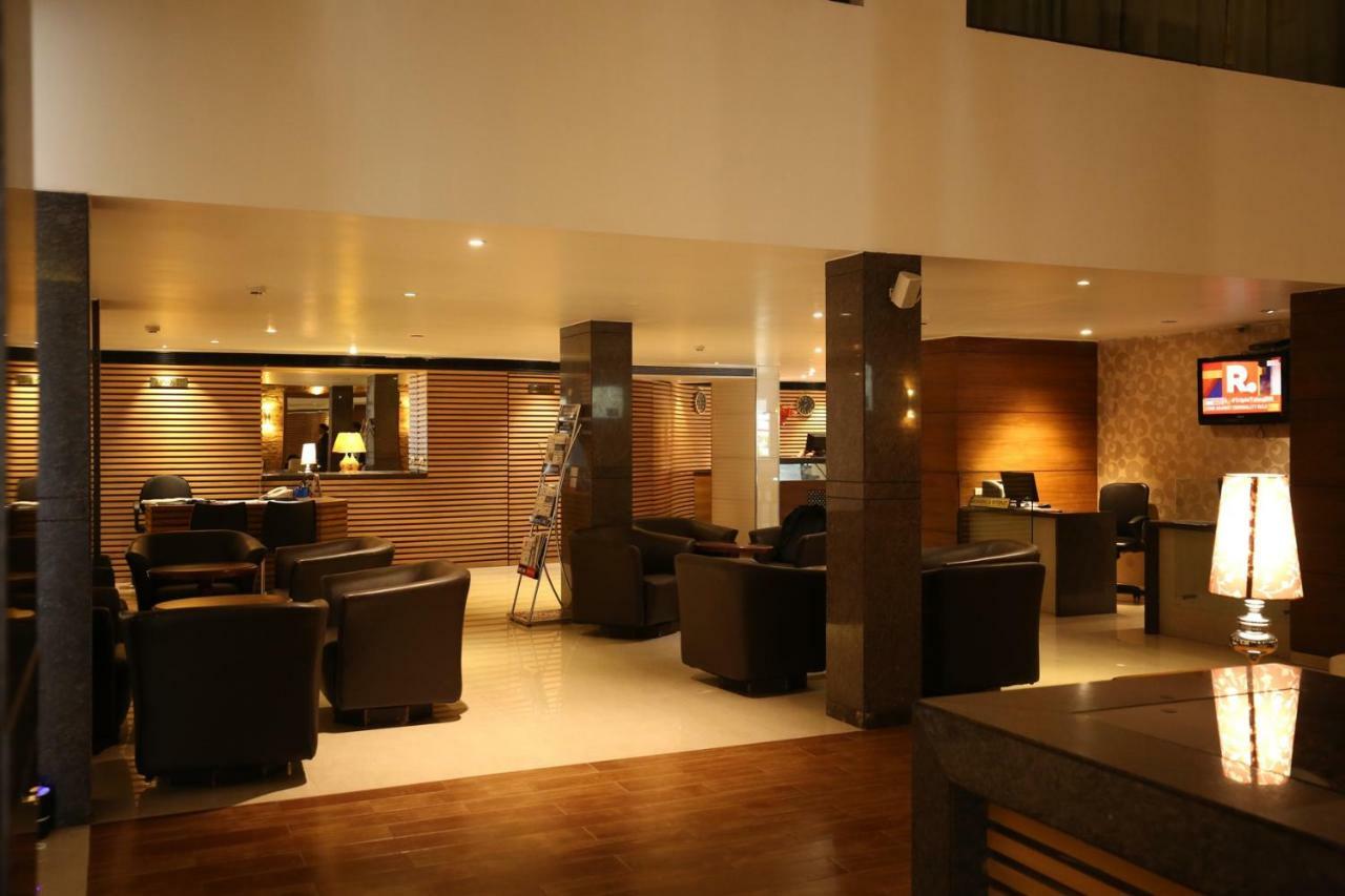 Moti Mahal Hotel Мангалор Екстериор снимка